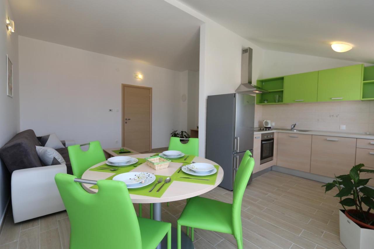 Apartments Sucic Iva I Tea Soline  Exteriör bild