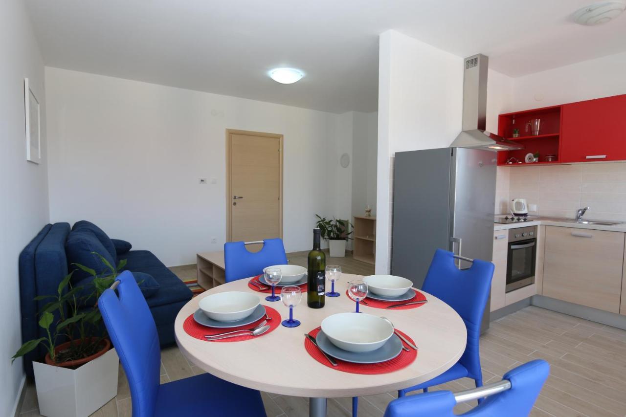 Apartments Sucic Iva I Tea Soline  Exteriör bild