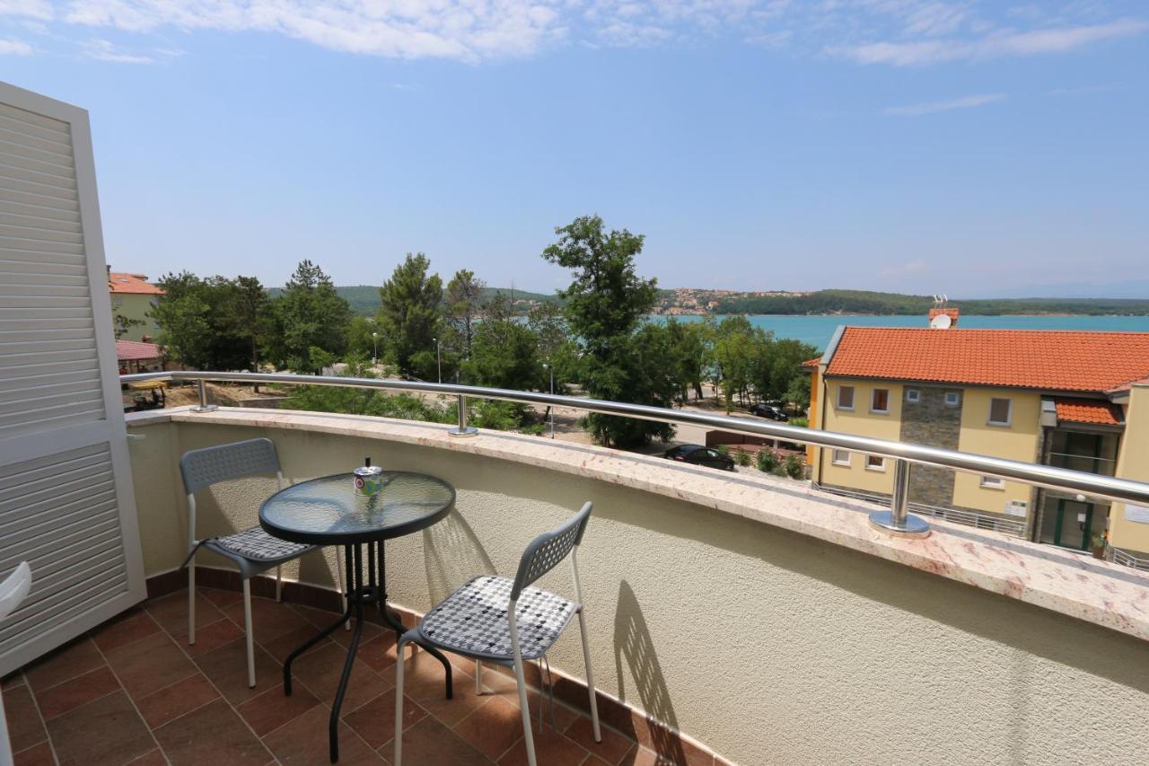 Apartments Sucic Iva I Tea Soline  Exteriör bild