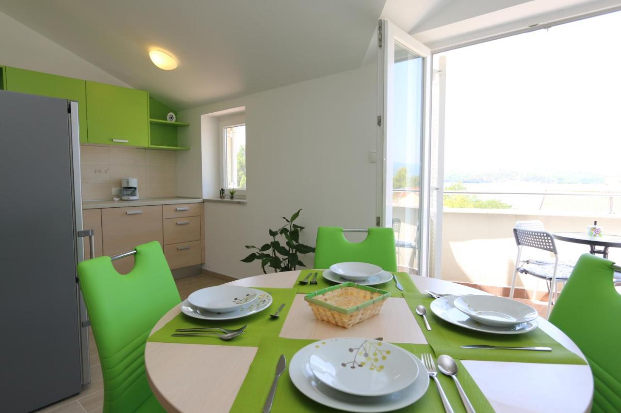 Apartments Sucic Iva I Tea Soline  Exteriör bild